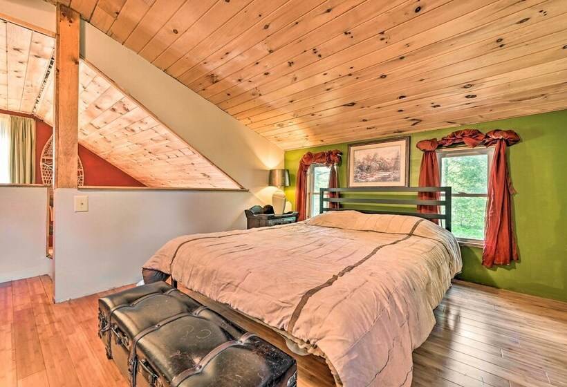 Cabin In The Untouched Woods   3 Miles To Ski