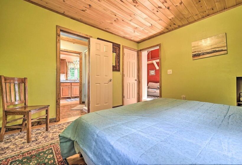 Cabin In The Untouched Woods   3 Miles To Ski