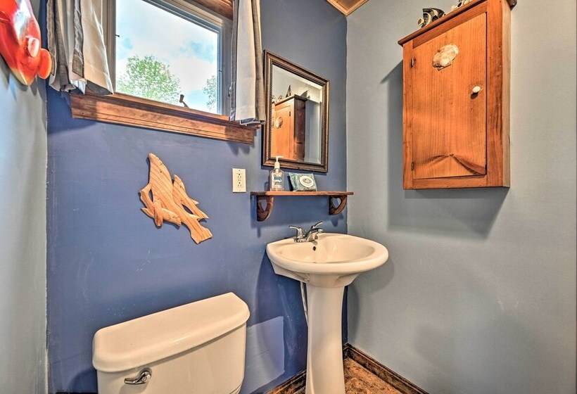 Cabin In The Untouched Woods   3 Miles To Ski