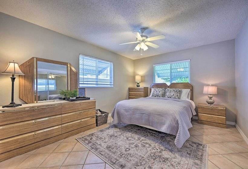 Canalfront New Port Richey Home W/ Boat Dock!