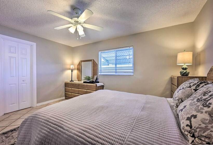 Canalfront New Port Richey Home W/ Boat Dock!