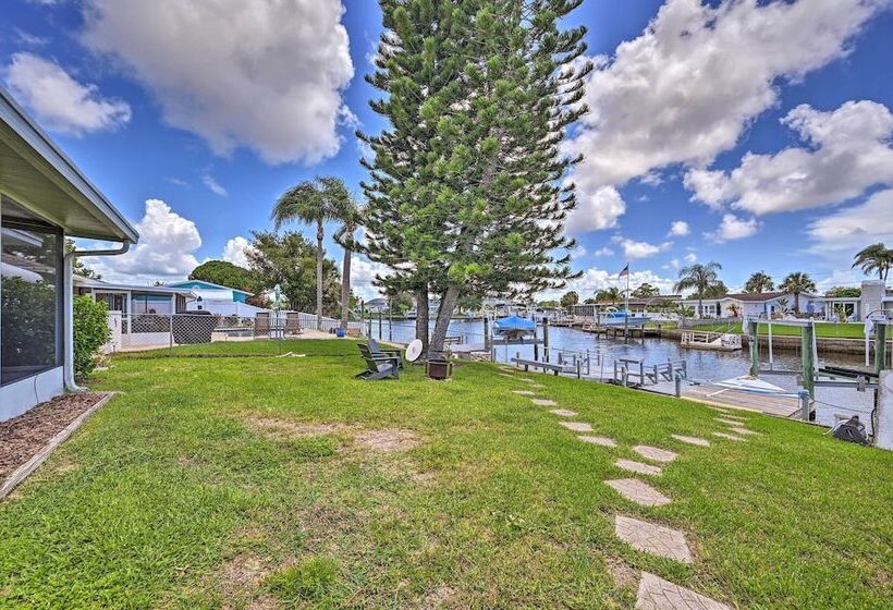 Canalfront New Port Richey Home W/ Boat Dock!