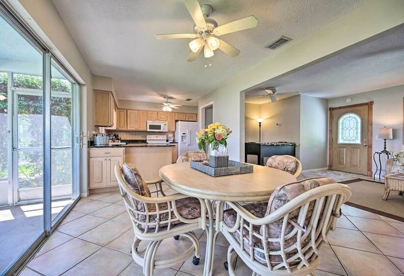 Canalfront New Port Richey Home W/ Boat Dock!