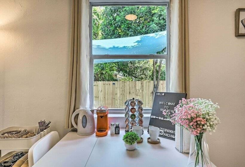 Convenient Miami Duplex Unit, 3 Mi To Marina!