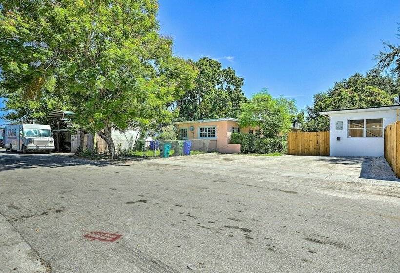 Convenient Miami Duplex Unit, 3 Mi To Marina!