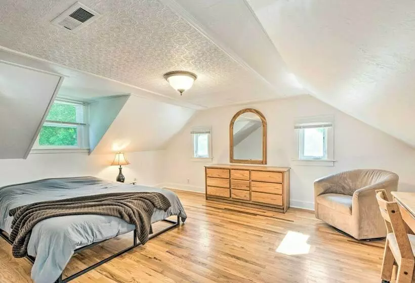 Cozy Grants Pass Home, Walk To Riverside Park