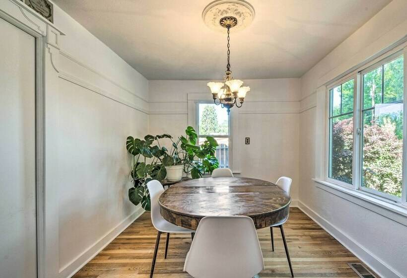 Cozy Grants Pass Home, Walk To Riverside Park