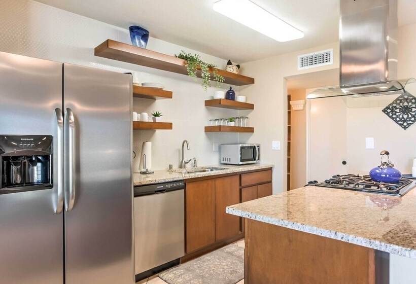 El Paso Smart House: Backyard   12 Mi To Downtown