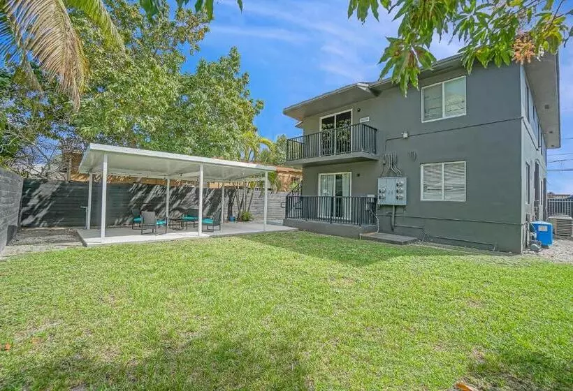 Elegant Wynwood Flats