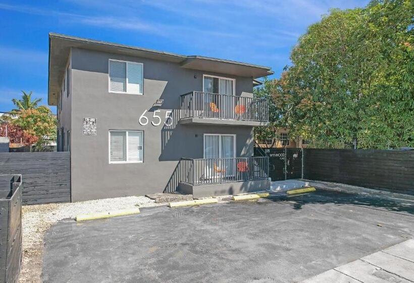 Elegant Wynwood Flats