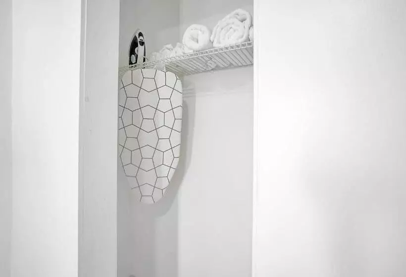 Elegant Wynwood Flats