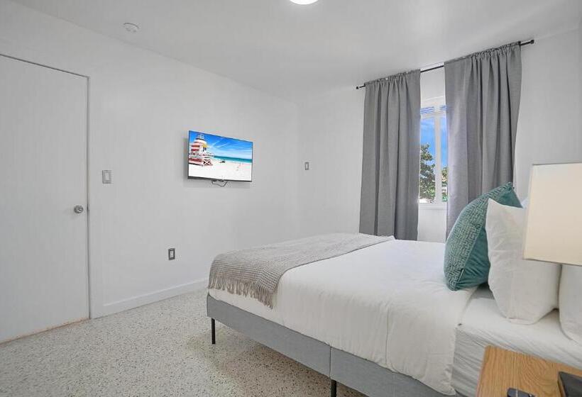 Elegant Wynwood Flats