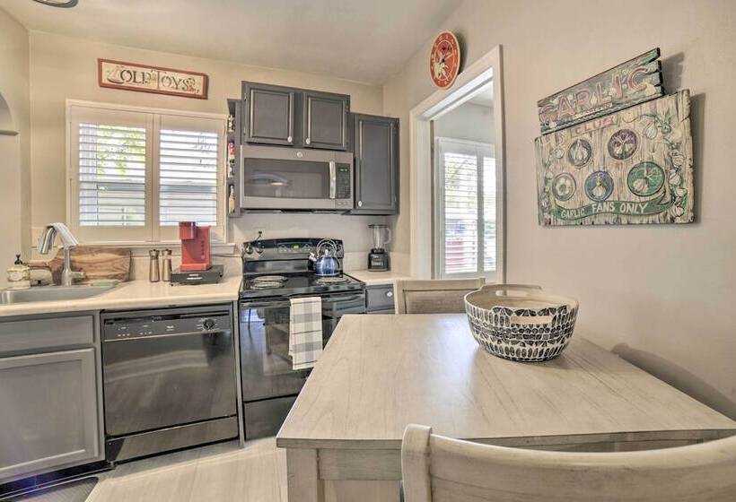 Enchanting Reno Retreat W/ Deck: Walk To Midtown!