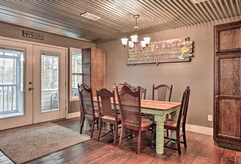 Ferriday Lakehouse W/ Private Dock, Deck, & Yard!
