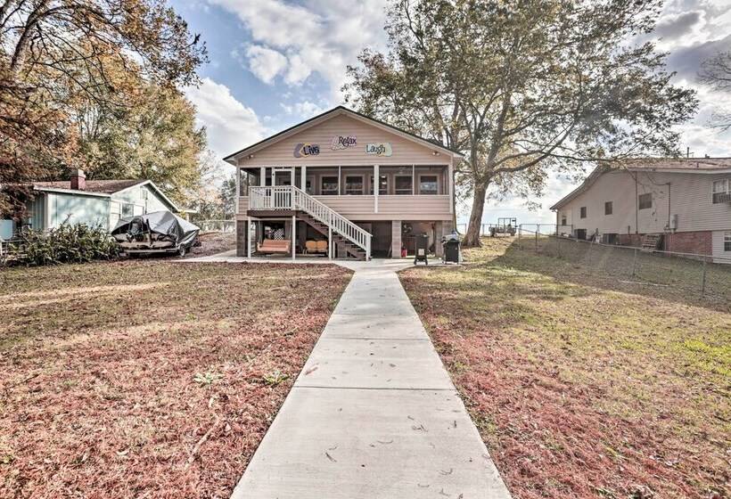 Ferriday Lakehouse W/ Private Dock, Deck, & Yard!