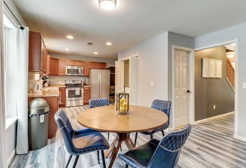 Poconos Home W/ Pool Access ~ 6 Mi To Ski Resort