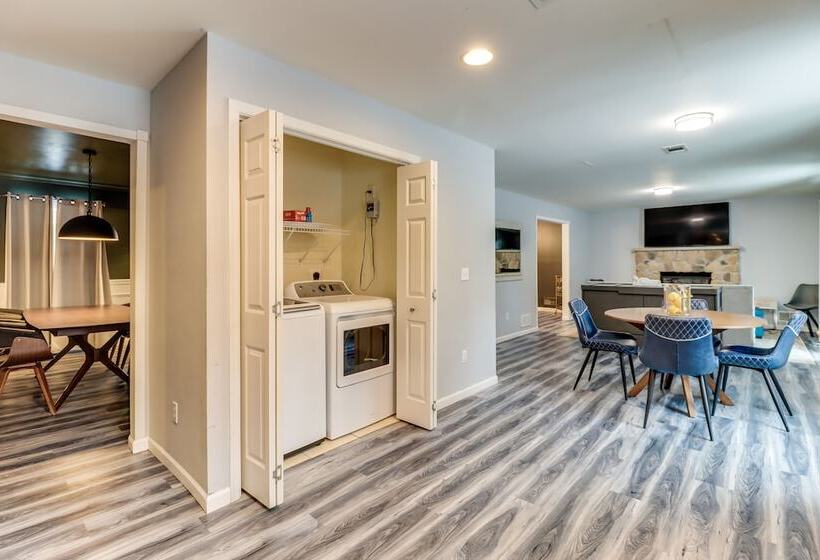 Poconos Home W/ Pool Access ~ 6 Mi To Ski Resort