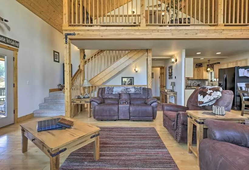 Deck, Bar & Mtn Views: Grand Granby Retreat!