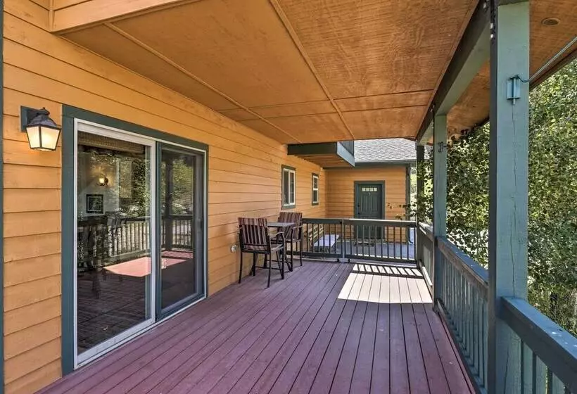 Deck, Bar & Mtn Views: Grand Granby Retreat!