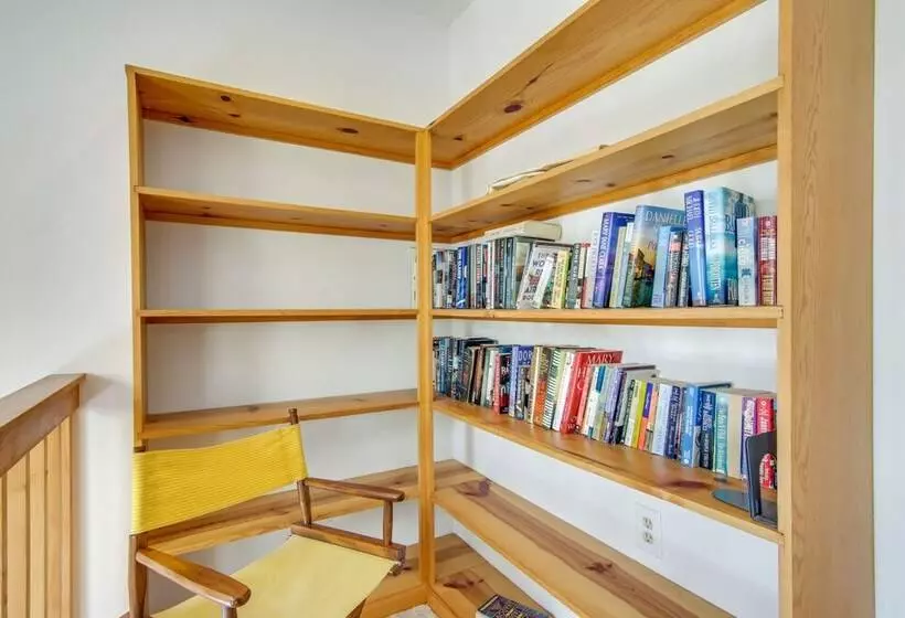 Home W/ Wetland Views  Half Mi To Bethany Beach!