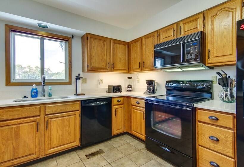 Home W/ Wetland Views  Half Mi To Bethany Beach!