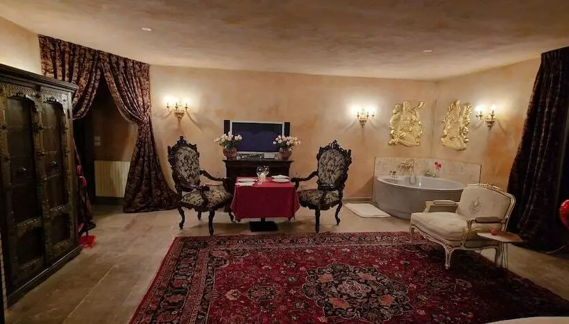 هتل Faqra Palace