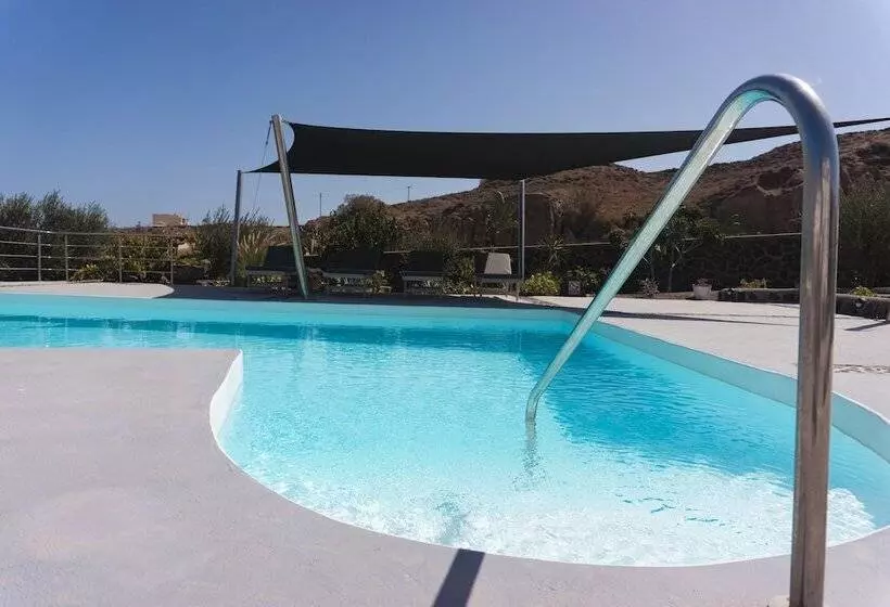 Hotelli Villas Scirocco