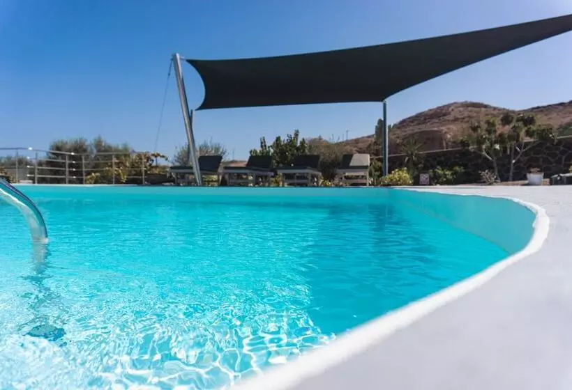 Hotelli Villas Scirocco