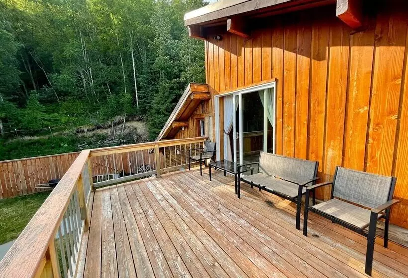 Indian Cabin Close To Alyeska