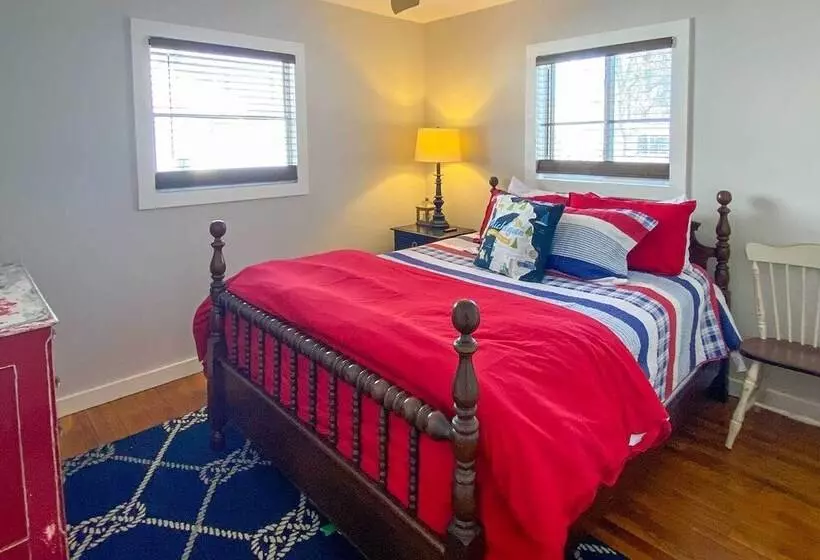 Walk To Beach: Lake Michigan Getaway!