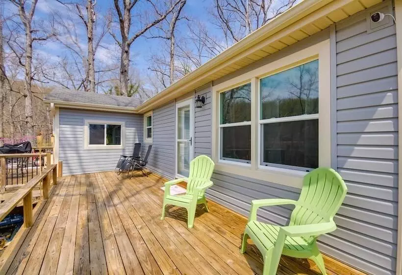 Dock & Furnished Deck: Lakefront Gravois Mills Gem