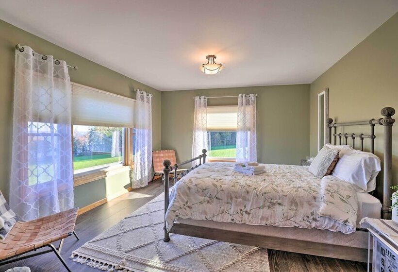 Lakefront Romulus Retreat W/ Private Dock!