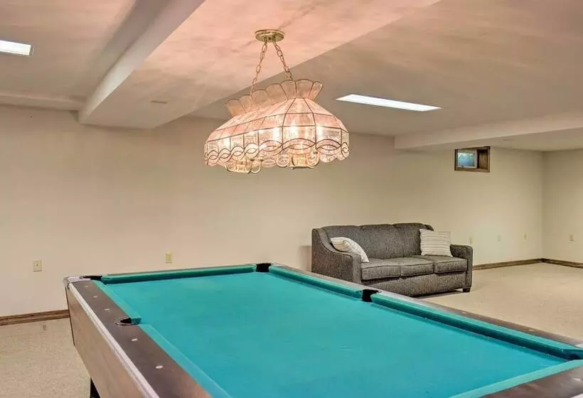 Lakefront Romulus Retreat W/ Private Dock!