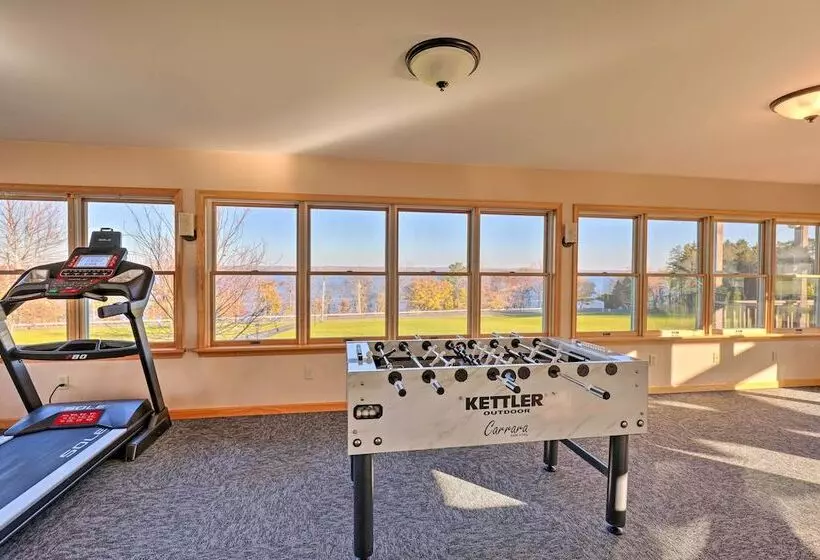 Lakefront Romulus Retreat W/ Private Dock!