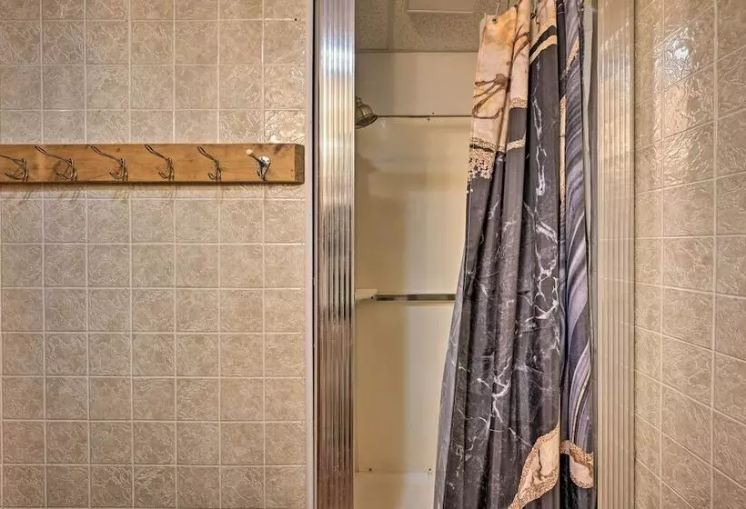 Lucas Mccain Cabin 5 Mi To Raystown Lake Launch!