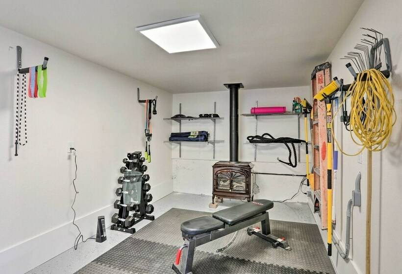 Luxe Home W/ Backyard Oasis ~ 1 Mi To Midtown