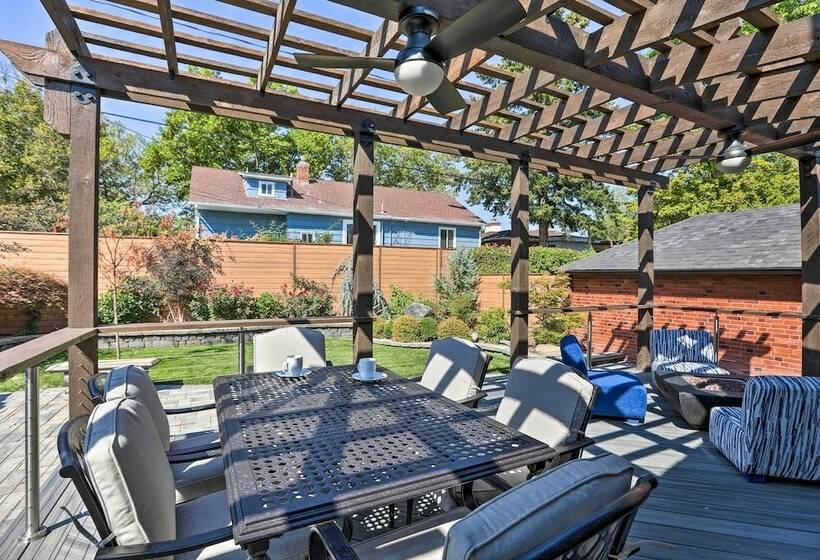 Luxe Home W/ Backyard Oasis ~ 1 Mi To Midtown