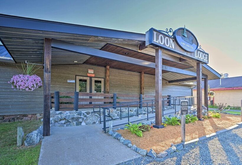 Massive Hatfield Loon Lodge W/ Roller Rink