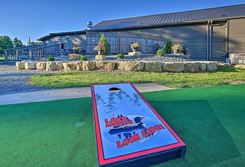 Massive Hatfield Loon Lodge W/ Roller Rink