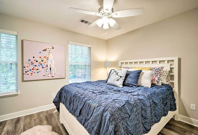 Modern Montgomery Home W/ Backyard, Deck, & Grill