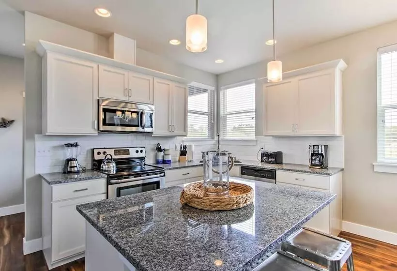 Ocean Shores House W/ Hot Tub   Walk To Beach