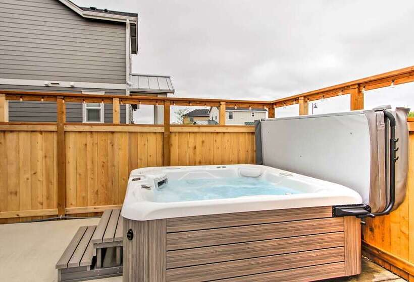 Ocean Shores House W/ Hot Tub   Walk To Beach