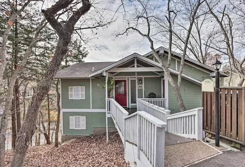 Osage Beach Family Home With Resort Perks!