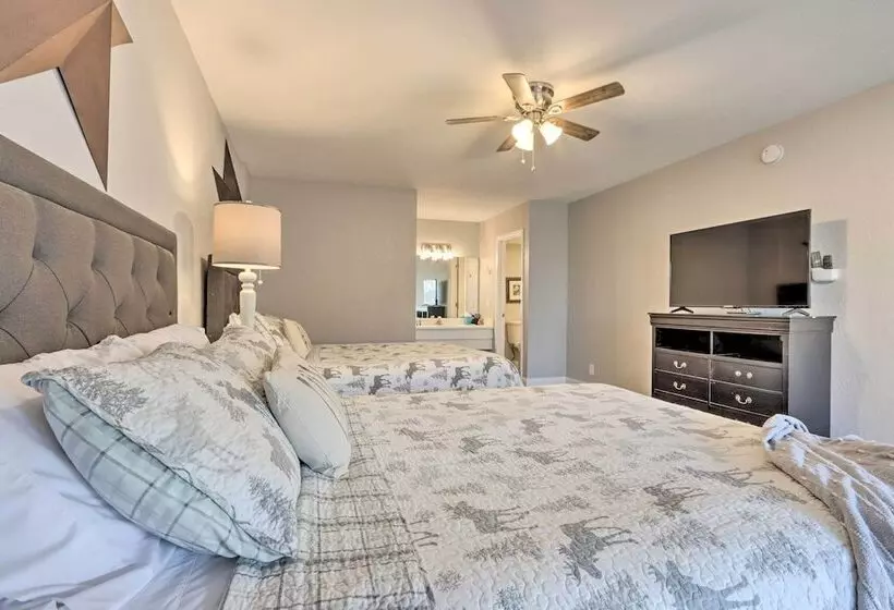 Osage Beach Family Home With Resort Perks!