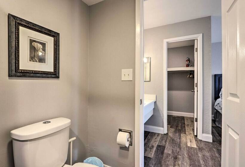 Osage Beach Family Home With Resort Perks!