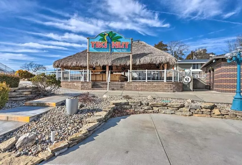 Osage Beach Family Home With Resort Perks!