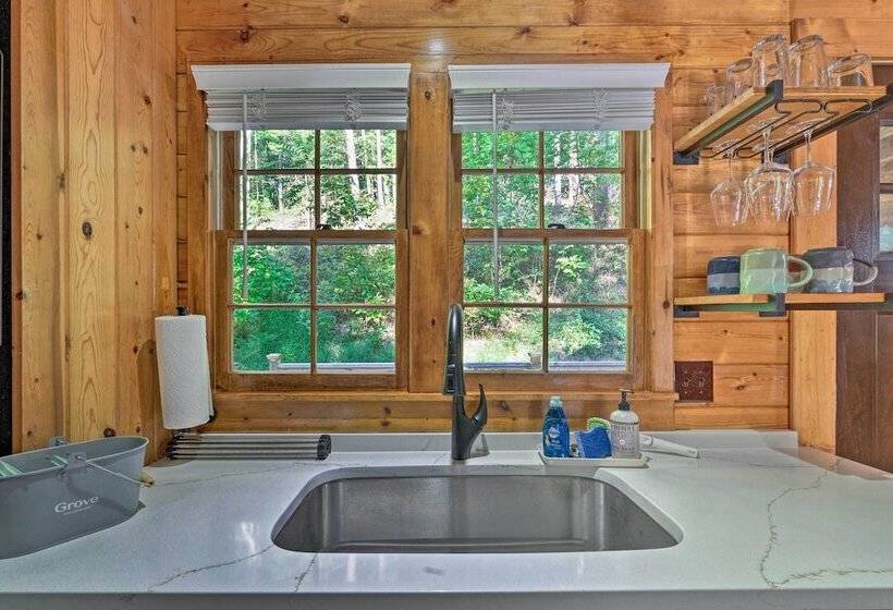 Peaceful Moravian Falls Cabin Near Fishing!