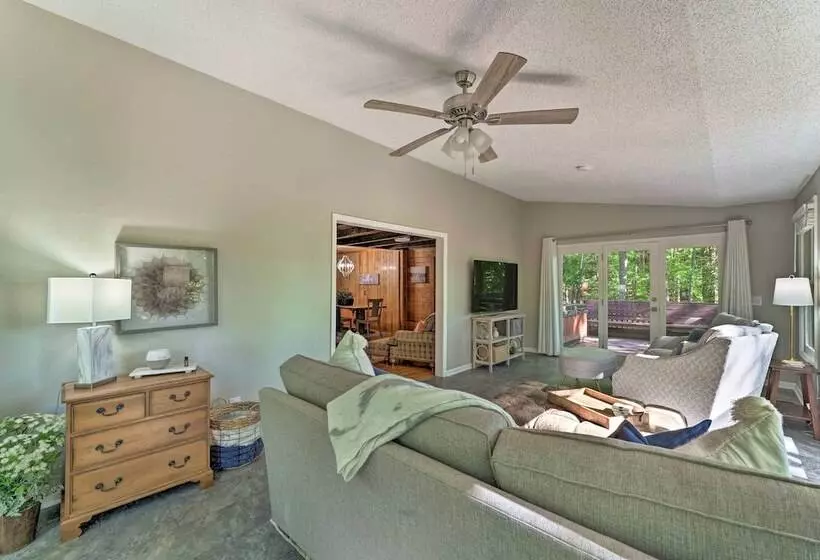 Peaceful Moravian Falls Cabin Near Fishing!