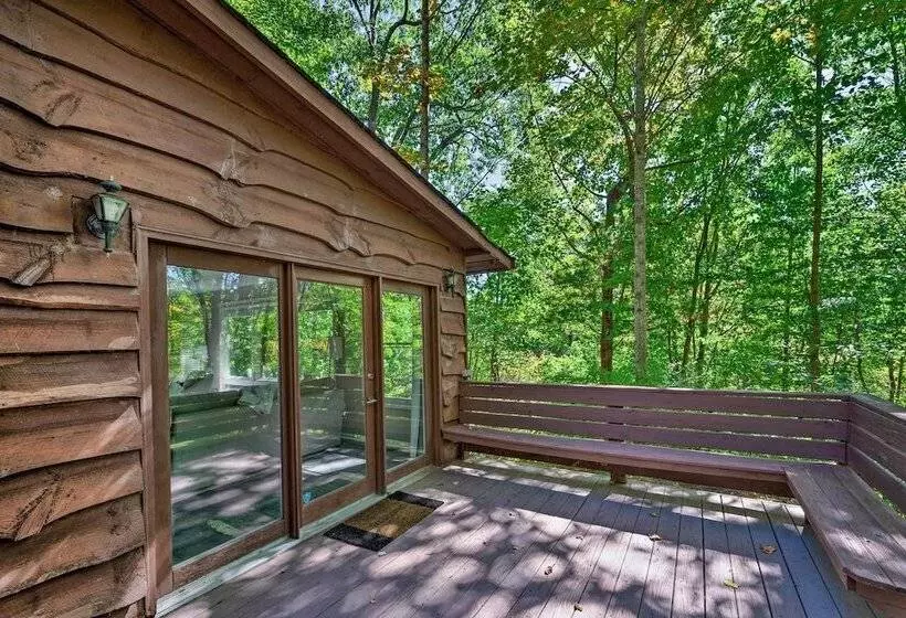 Peaceful Moravian Falls Cabin Near Fishing!