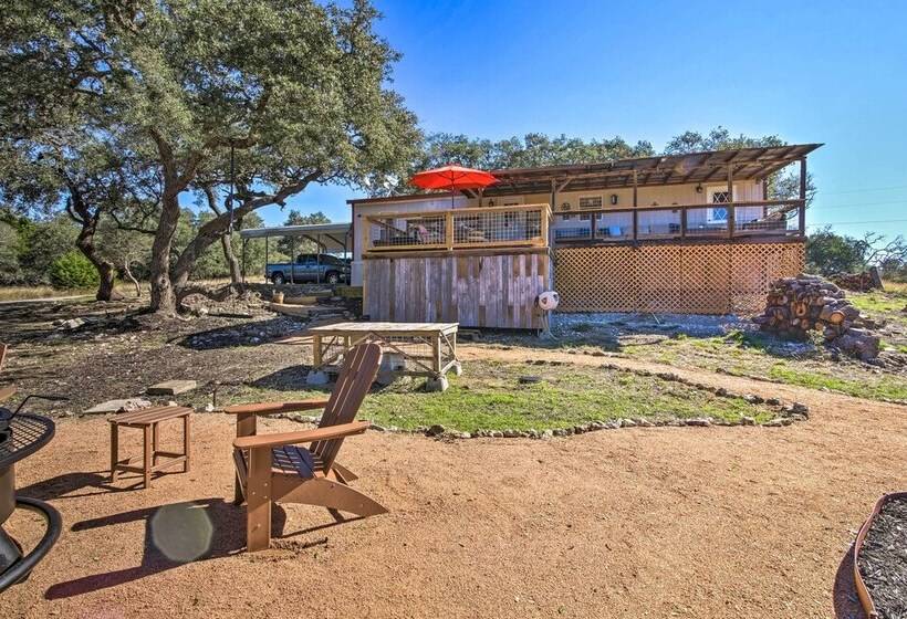 Private Hill Country House W/ Deck On 7 Acres!